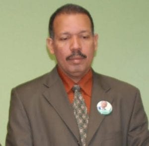 Profesor Mario Hernández.