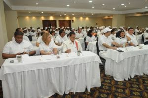 Asistentes en pleno desarrollo de la convención
