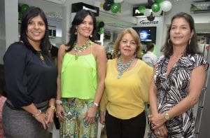 María José García, Pilar Domínguez de Estévez , Fe Vargas y Rita Jana