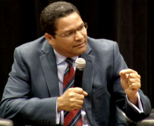 Gedeón Santos, presidente de Indotel.