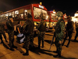 Militares controlan las ciudades luego del golpe de Estado.