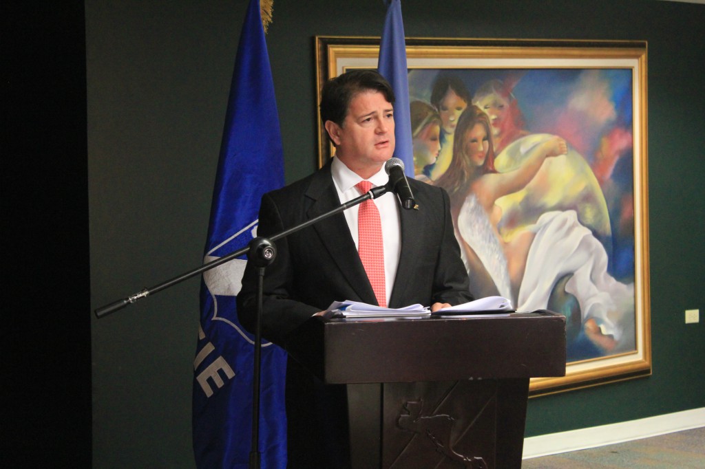 El Presidente Ejecutivo en Funciones del BCIE, Abogado Alejandro Rodríguez Zamora expreso su deseo de continuar contribuyendo al fortalecimiento institucional y a la construcción de capacidades para que los países de la región puedan elevar la equidad de género y el empoderamiento de la mujer a todo nivel.