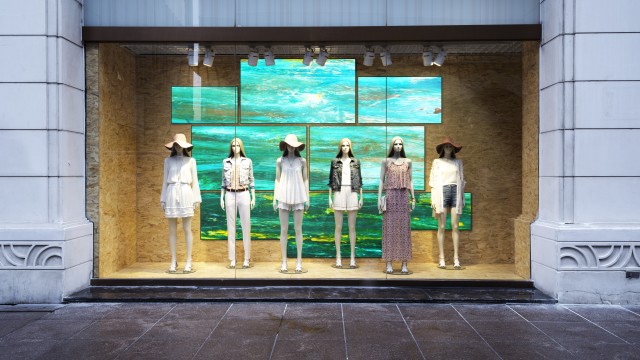 CD-PD_Store-Window-VideoWall
