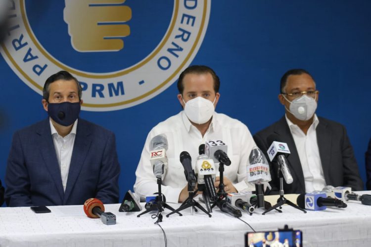 Dirigentes del PRm explican la situación en Ealías Piña en torno al ganador de la senaduría.