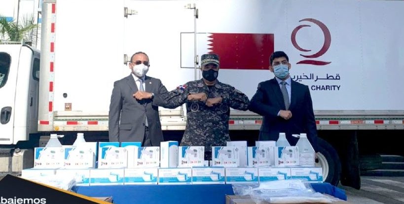 La donación la materializó el ministro plenipotenciario, encargado de negocios de Qatar, Yaser Al-abdulla