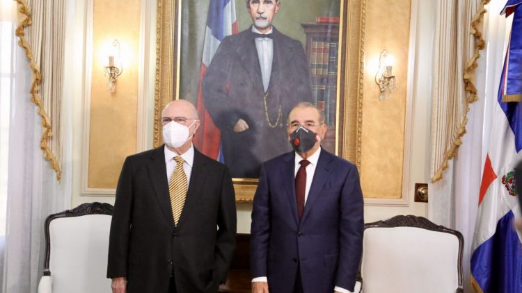 El ex presidente Hipólito Mejía conversó con el presidente Danilo Medina sobre asuntos de Estado.