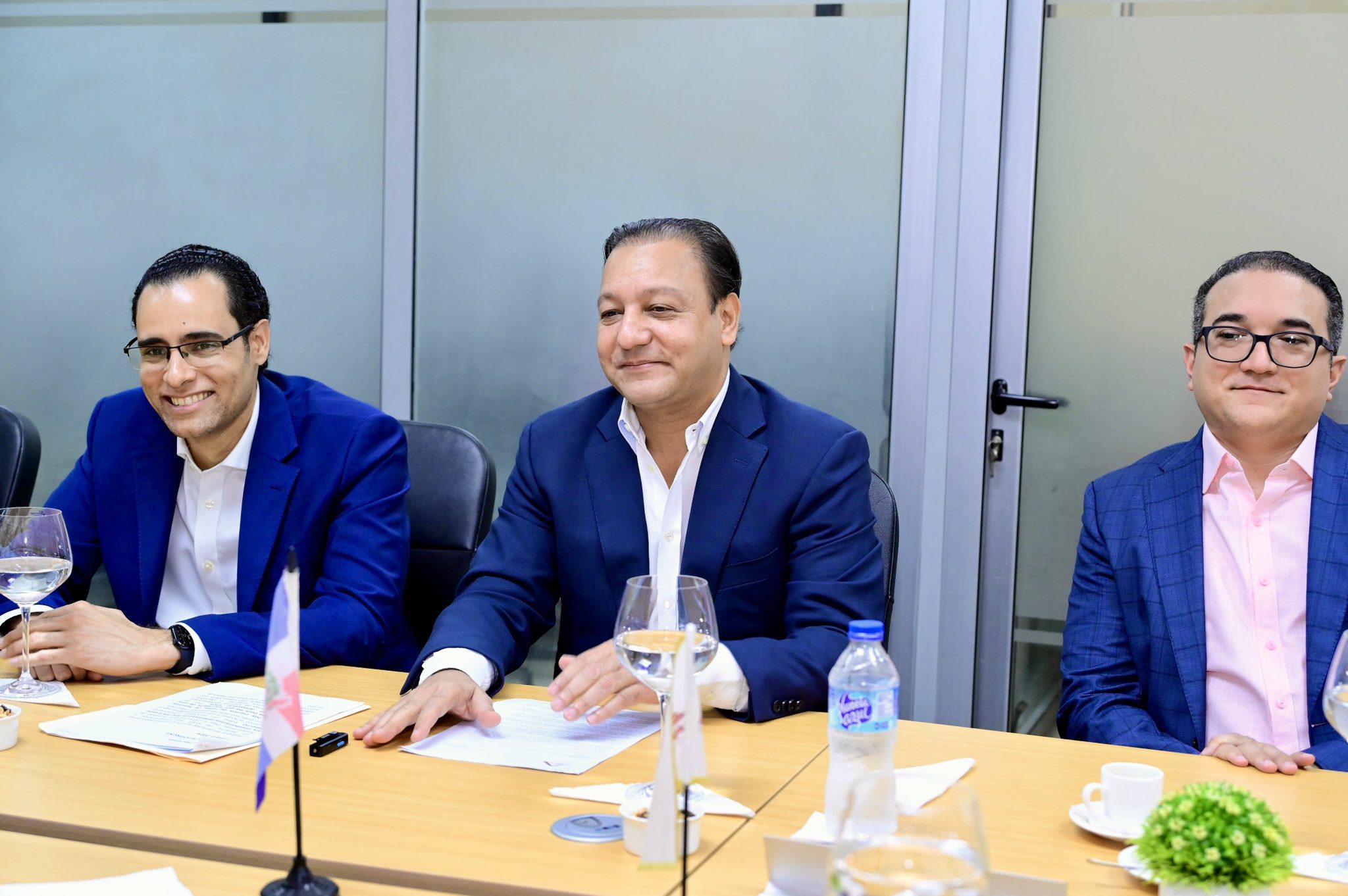 Dirigentes del PLD y candidato a la presidencia.