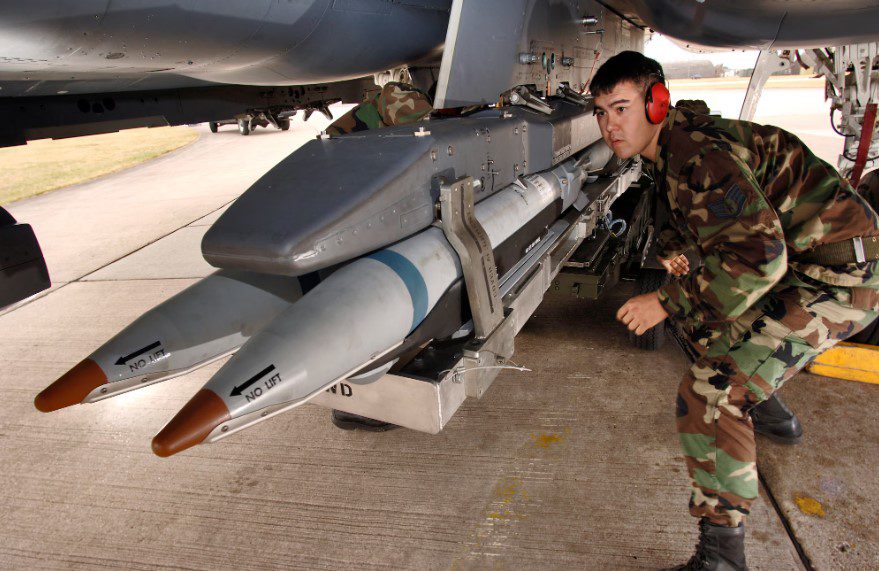 Ingresos de Empresas de Armas se Disparan a $679.000 Millones