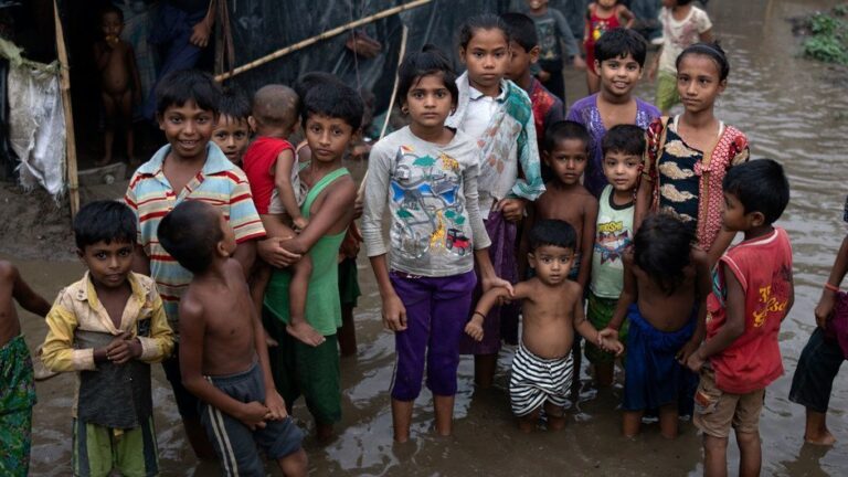 La ONU alerta que demonizar a minorías es un patrón global